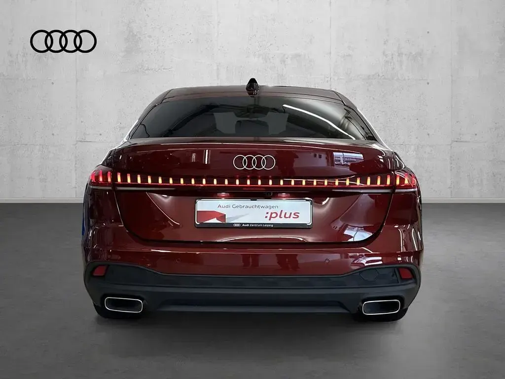 Gebraucht Audi A5 Sport 204 PS (150 kW) 2025 Grenadinerot metallic Limousine