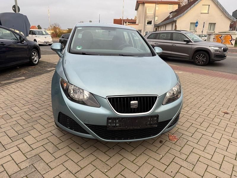 Grün Gebraucht 2009 Seat Ibiza Reference Kleinwagen | 2.199 € (Fairer Preis) - Bild 1/4