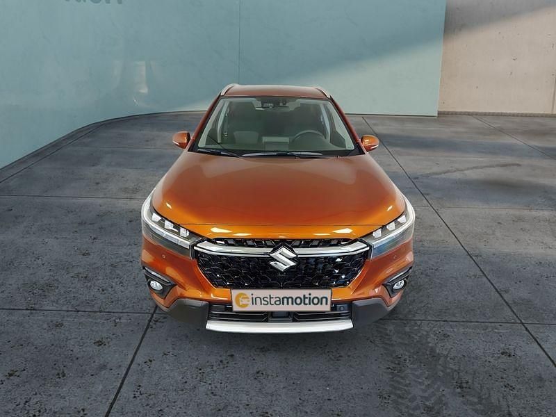 Braun Neu 2025 Suzuki SX4 S-Cross SUV | 28.749 € - Bild 1/1