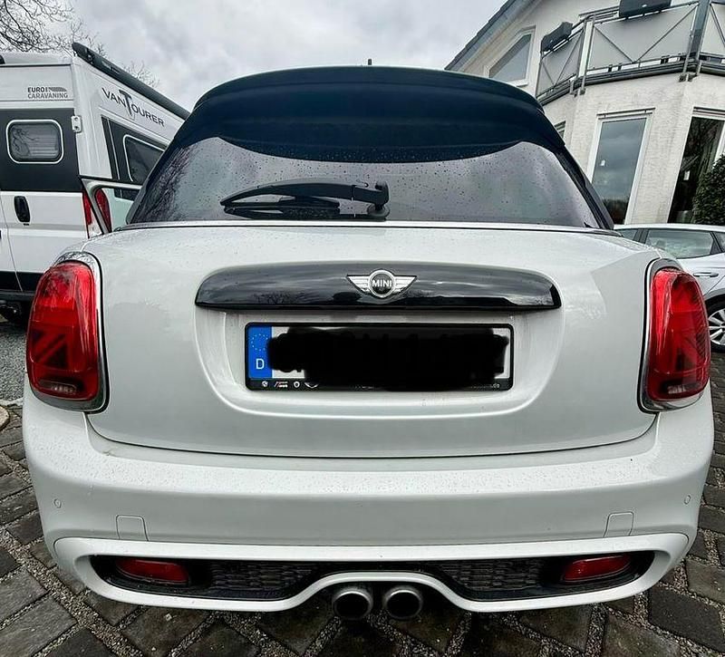 Gebraucht Mini Cooper S 192 PS (141 kW) 2016 Silber Kleinwagen