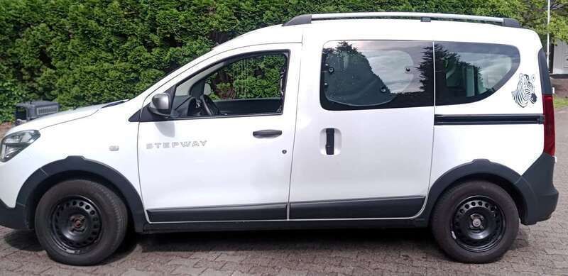 Weiß Gebraucht 2019 Dacia Dokker Stepway Van | 10.900 € (Fairer Preis) - Bild 1/4