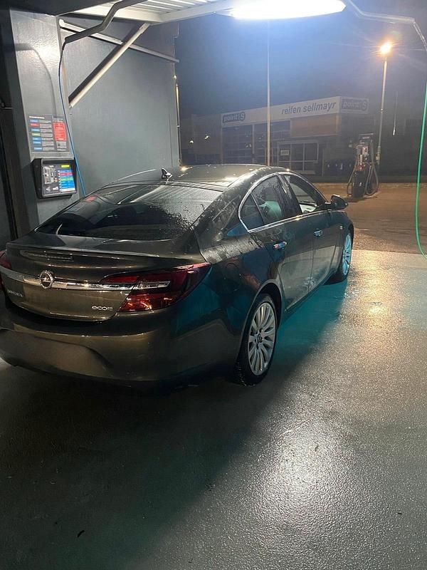 Gebraucht Opel Insignia 160 PS (117 kW) 2014 Andere farben Limousine
