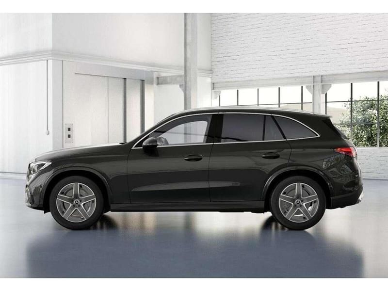 Gebraucht Mercedes GLC300 AMG 269 PS (197 kW) 2024 Grau graphitgrau metallic SUV