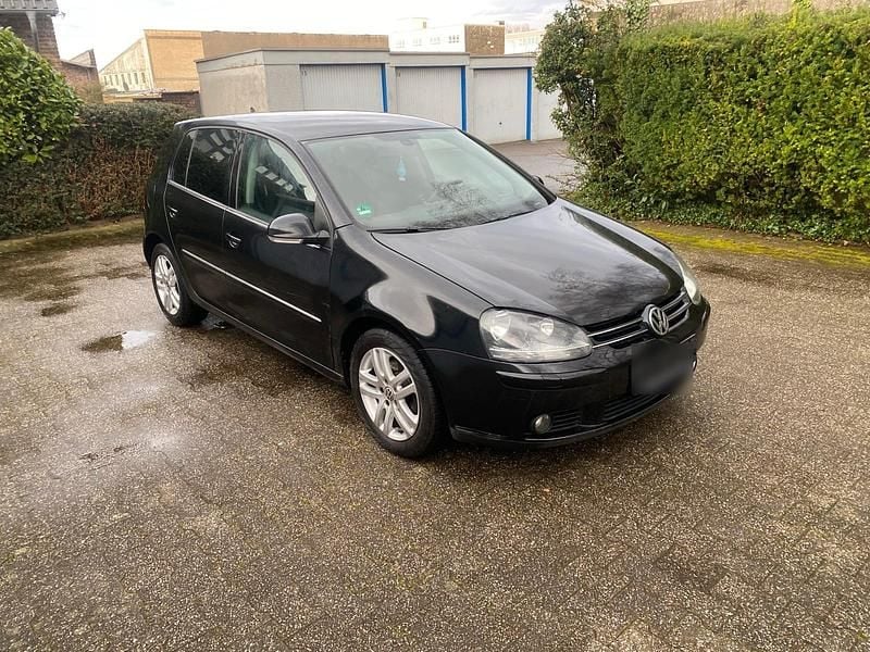 Gebraucht VW Golf VI 105 PS (77 kW) 2008 Schwarz Kleinwagen