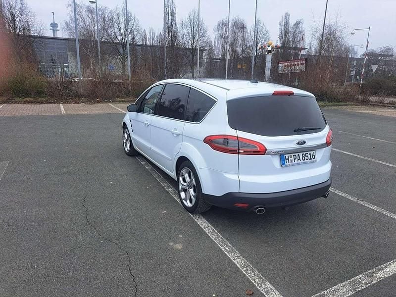 Gebraucht Ford S-MAX Titanium 200 PS (147 kW) 2011 Van / Kleinbus