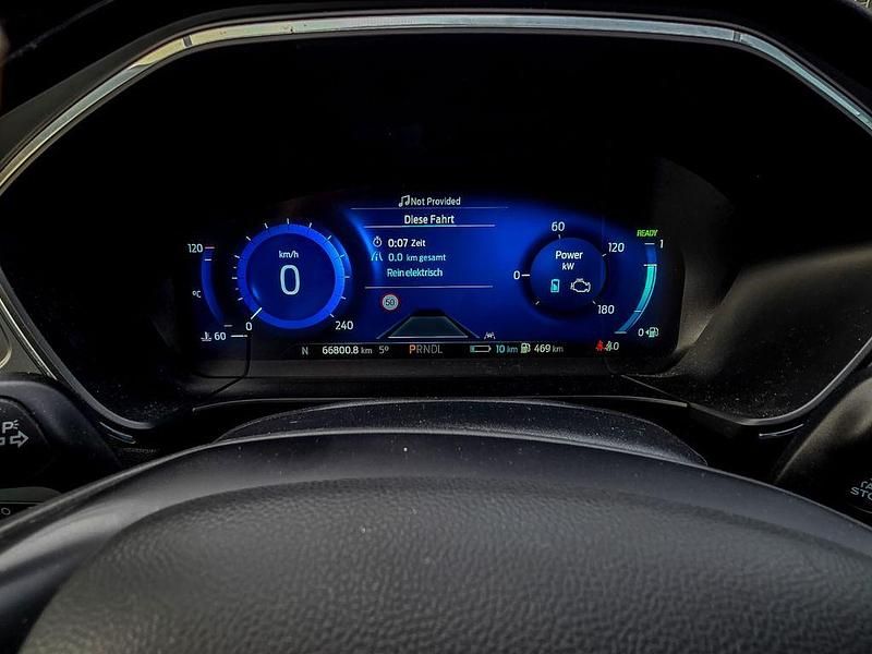 Gebraucht Ford Kuga Titanium X 224 PS (164 kW) 2022 Weiß SUV