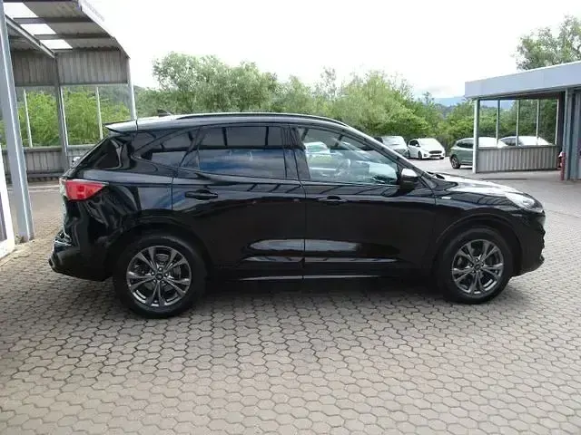 Gebraucht Ford Kuga ST-Line X 190 PS (139 kW) 2022 Schwarz SUV