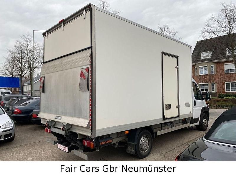 Gebraucht Peugeot Boxer 165 PS (121 kW) 2023 Weiß Van