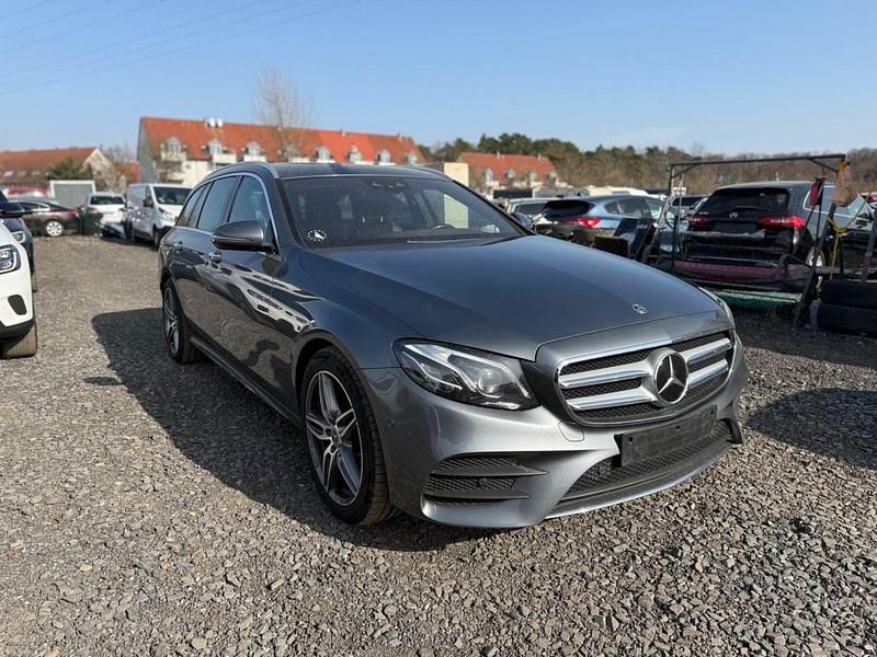 Gebraucht Mercedes E220 AMG 194 PS (142 kW) 2018 Grau Kombi
