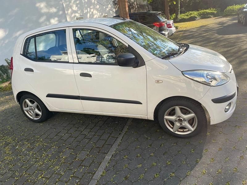 Gebraucht Hyundai i10 67 PS (49 kW) 2010 Kleinwagen