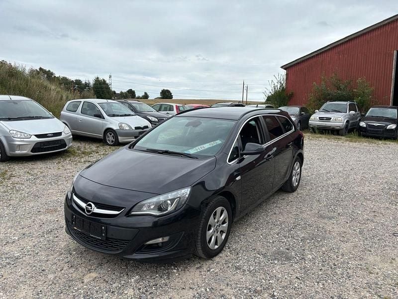 Gebraucht 2015 Opel Astra Selection Kombi | 1.700 € - Bild 1/4