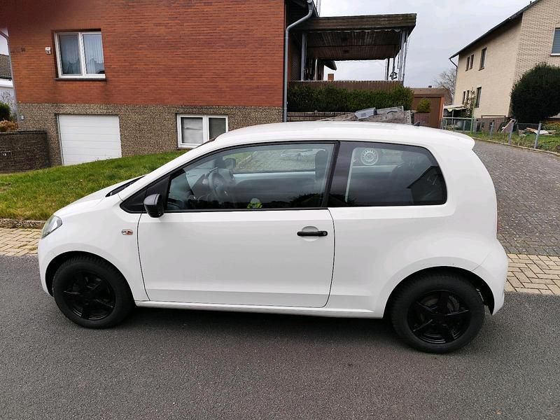 Weiß Gebraucht 2015 Skoda Citigo Kleinwagen | 4.500 € (Fairer Preis) - Bild 1/4