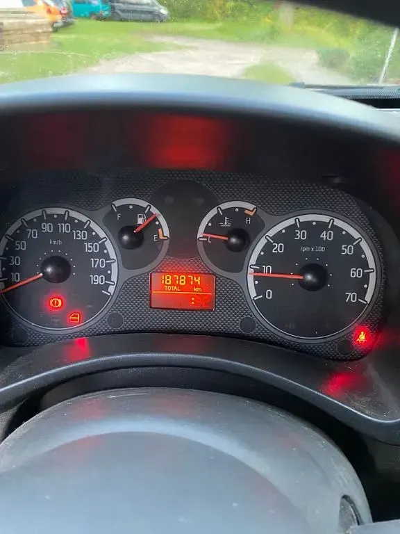 Gebraucht Fiat Panda 69 PS (50 kW) 2011 Schwarz Kleinwagen