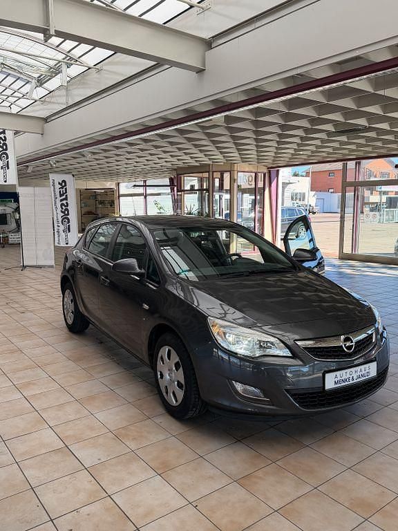 Gebraucht Opel Astra Selection 87 PS (63 kW) 2011 Grau Limousine