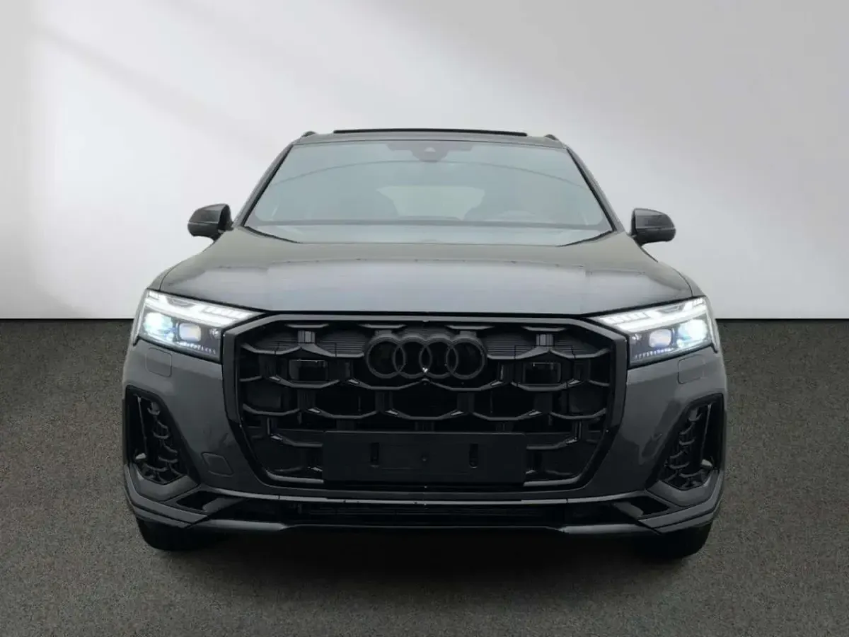 Gebraucht Audi Q7 S-Line 489 PS (359 kW) 2026 Grau SUV