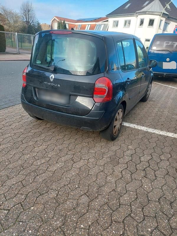 Second-hand Renault Modus 112 CP (82 kW) 2009 Negru Monovolum