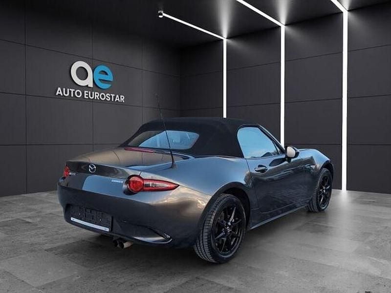 Gebraucht Mazda MX5 132 PS (97 kW) 2021 Machine grey Cabrio