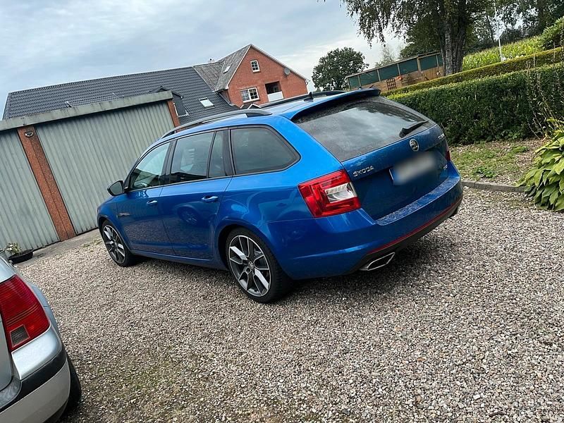 Gebraucht Skoda Octavia RS 184 PS (135 kW) 2016 Blau Kleinwagen
