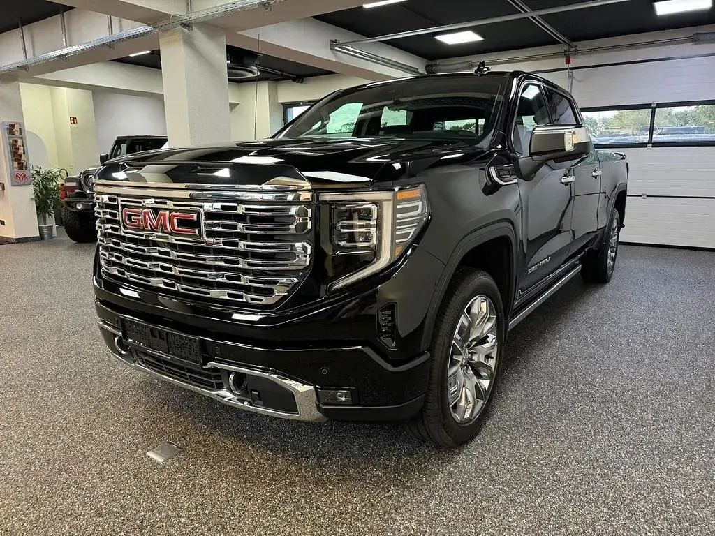 Neu GMC Sierra 309 PS (227 kW) 2026 Schwarz Pickup