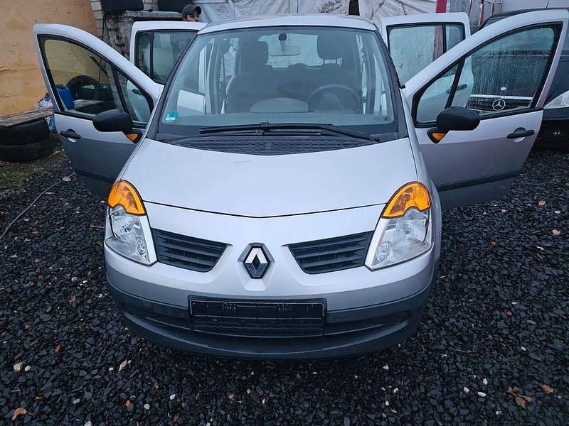Gebraucht Renault Modus Authentique 65 PS (47 kW) 2006 Silber Van / Kleinbus