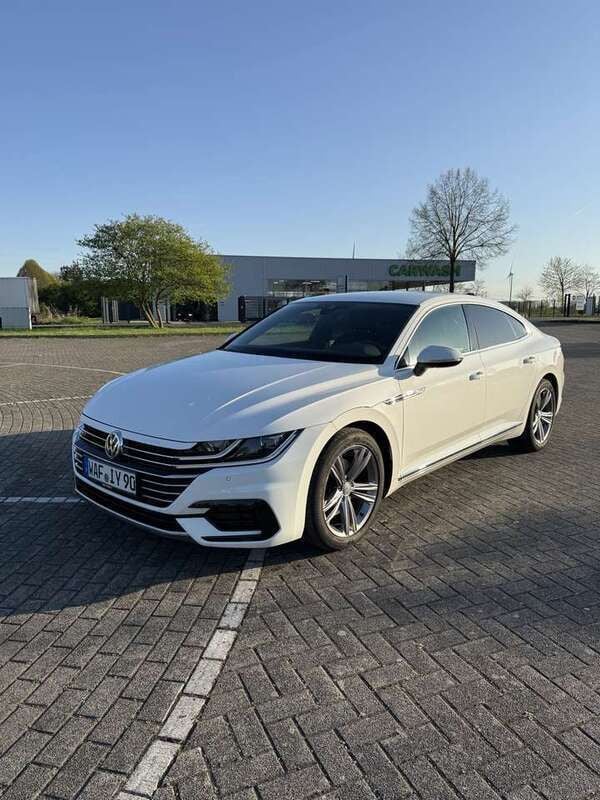 Weiß Gebraucht 2019 VW Arteon R-line Limousine | 18.000 € (Guter Preis) - Bild 1/4