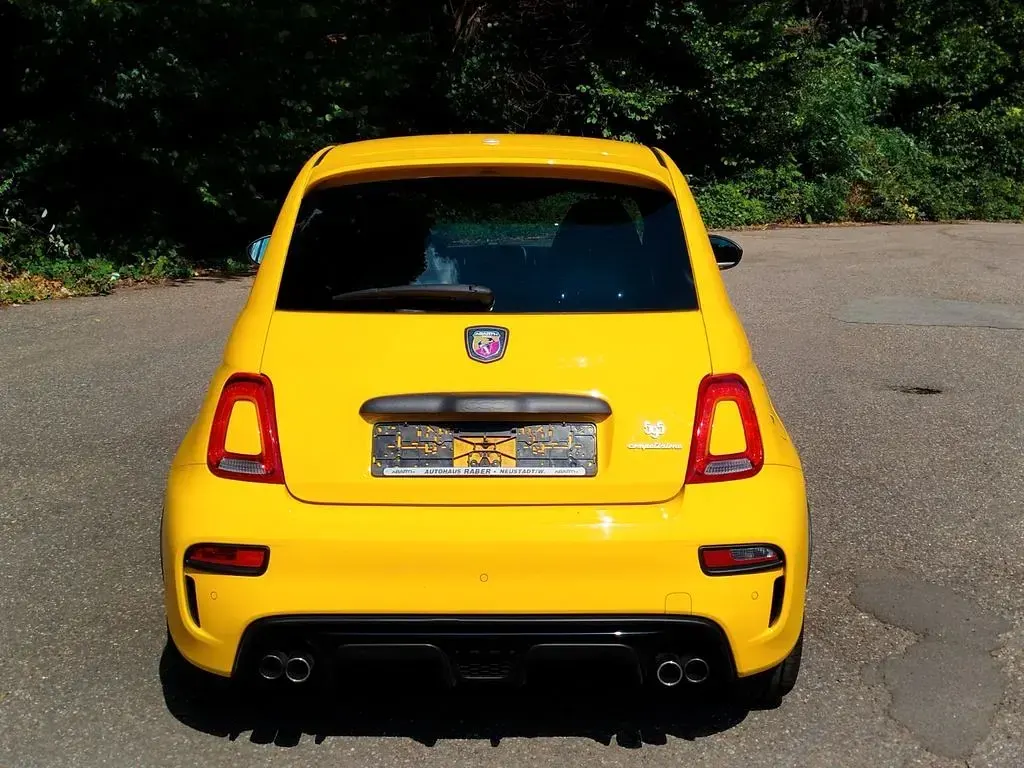 Gebraucht Abarth 595 Competizione 179 PS (131 kW) 2019 Gelb Kleinwagen