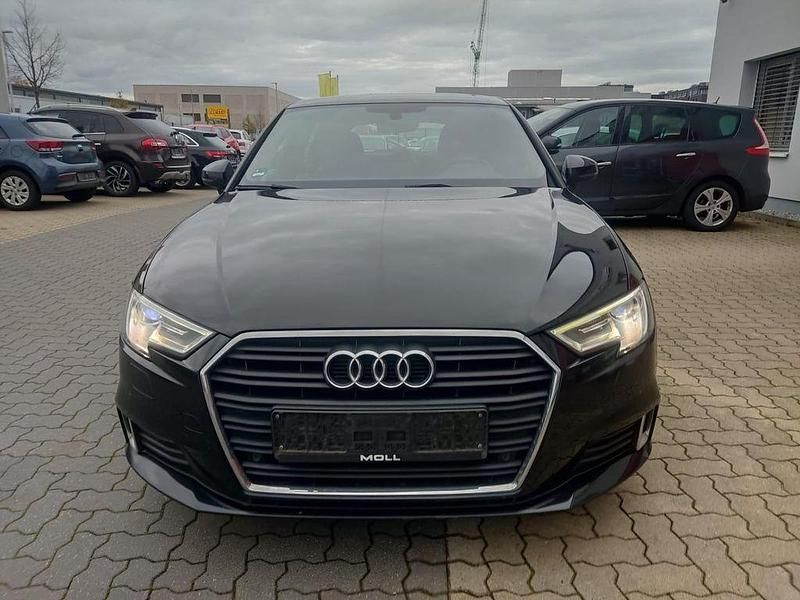 Schwarz Gebraucht 2017 Audi A3 Sport Limousine | 10.500 € (Guter Preis) - Bild 1/4