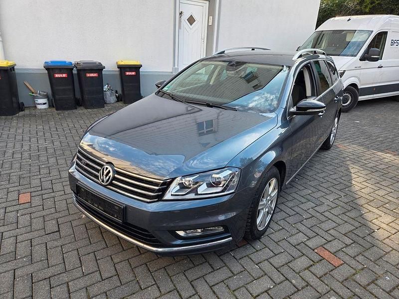 Gebraucht VW Passat Edition 140 PS (102 kW) 2014 Grau Kombi