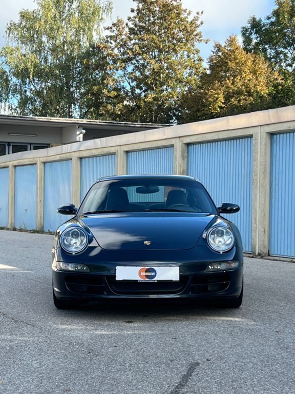 Grau Gebraucht 2006 Porsche 911 Carrera S Coupé | 39.500 € (Etwas zu teuer) - Bild 1/4