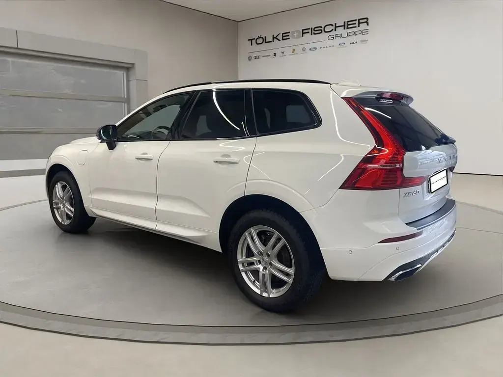 Gebraucht Volvo XC60 R-Design 341 PS (250 kW) 2021 Ice white solid SUV