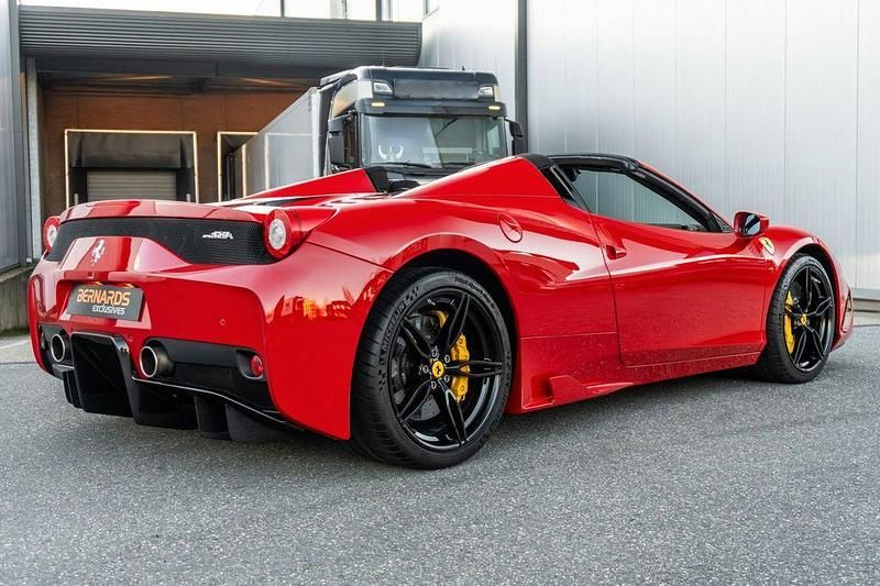 Gebraucht Ferrari 458 605 PS (444 kW) 2015 Rot Cabrio