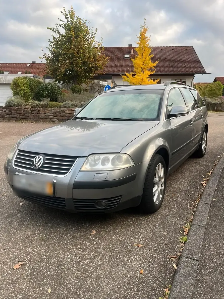 Gebraucht VW Passat 150 PS (110 kW) 2004 Grau Kombi