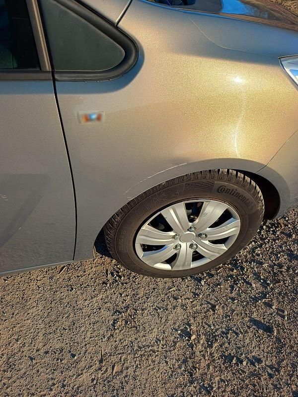 Gebraucht Opel Meriva 120 PS (88 kW) 2011 Braun Van / Kleinbus