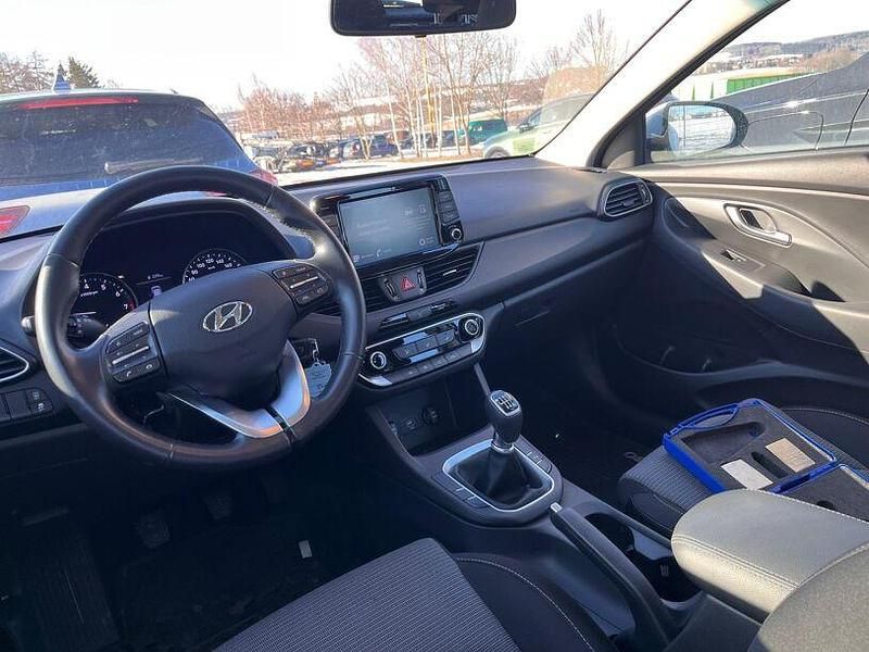 Gebraucht Hyundai i30 120 PS (88 kW) 2022 Weiß Kombi