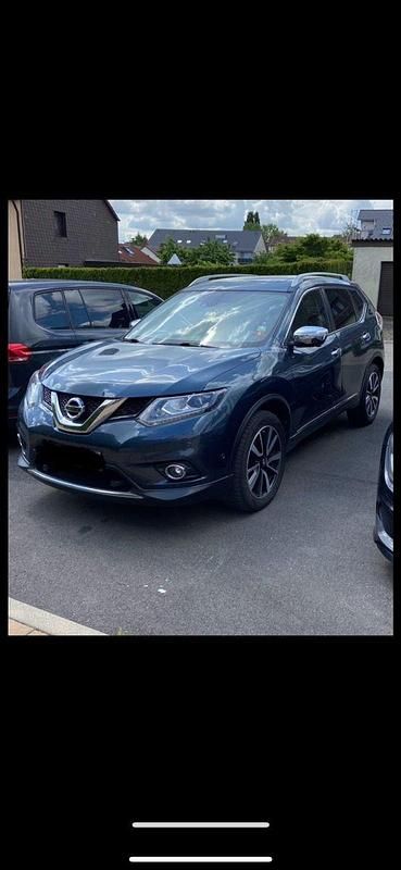 Blau Gebraucht 2015 Nissan X-Trail Tekna SUV | 10.899 € (Guter Preis) - Bild 1/4