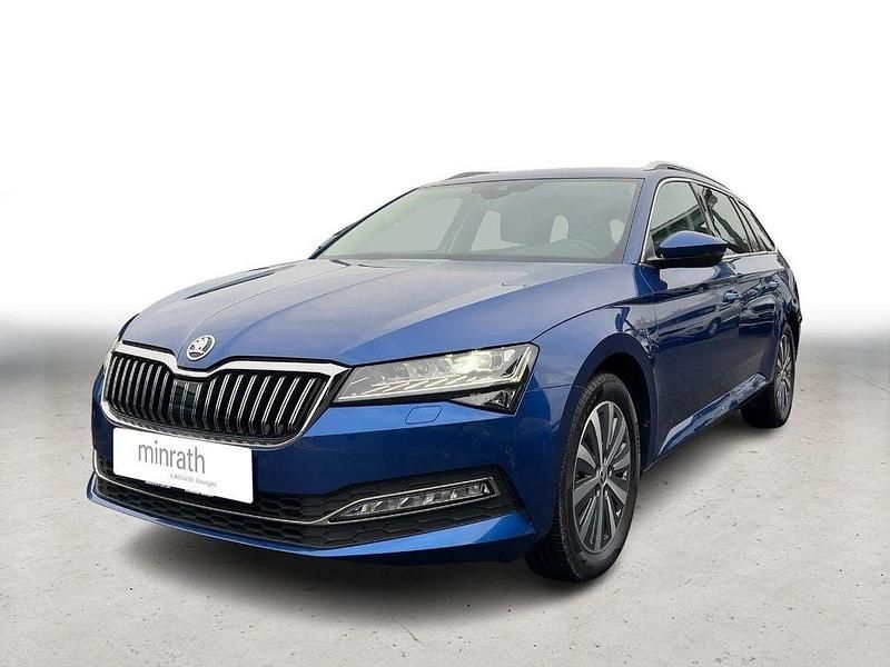 Gebraucht Skoda Superb Style 200 PS (147 kW) 2022 Blau Kombi