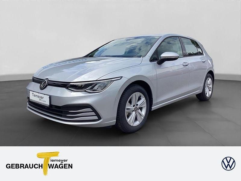 Silber Gebraucht 2024 VW Golf VIII Life Limousine | 21.880 € (Guter Preis) - Bild 1/4