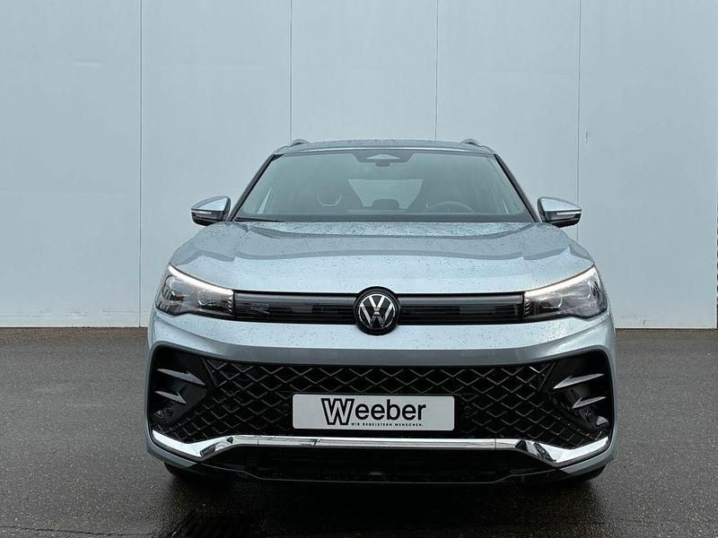 Neu VW Tiguan R-line 150 PS (110 kW) 2026 Silber SUV