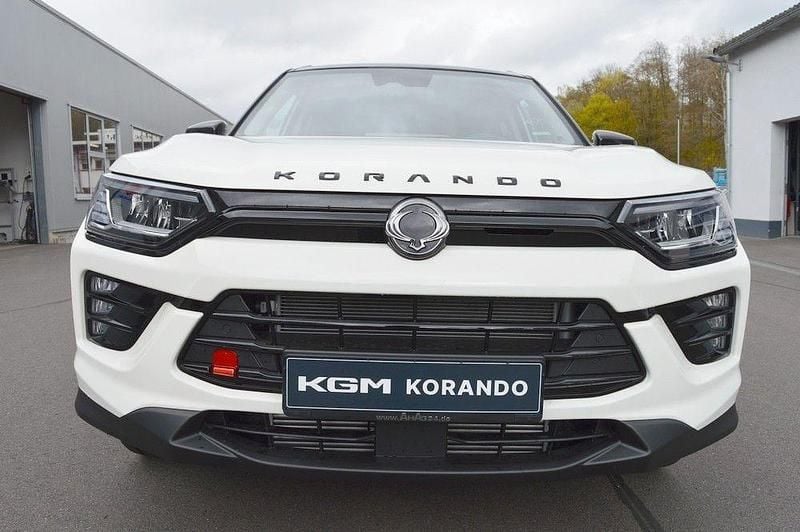 Neu KGM Korando 163 PS (119 kW) 2026 Grand white 2 tone SUV