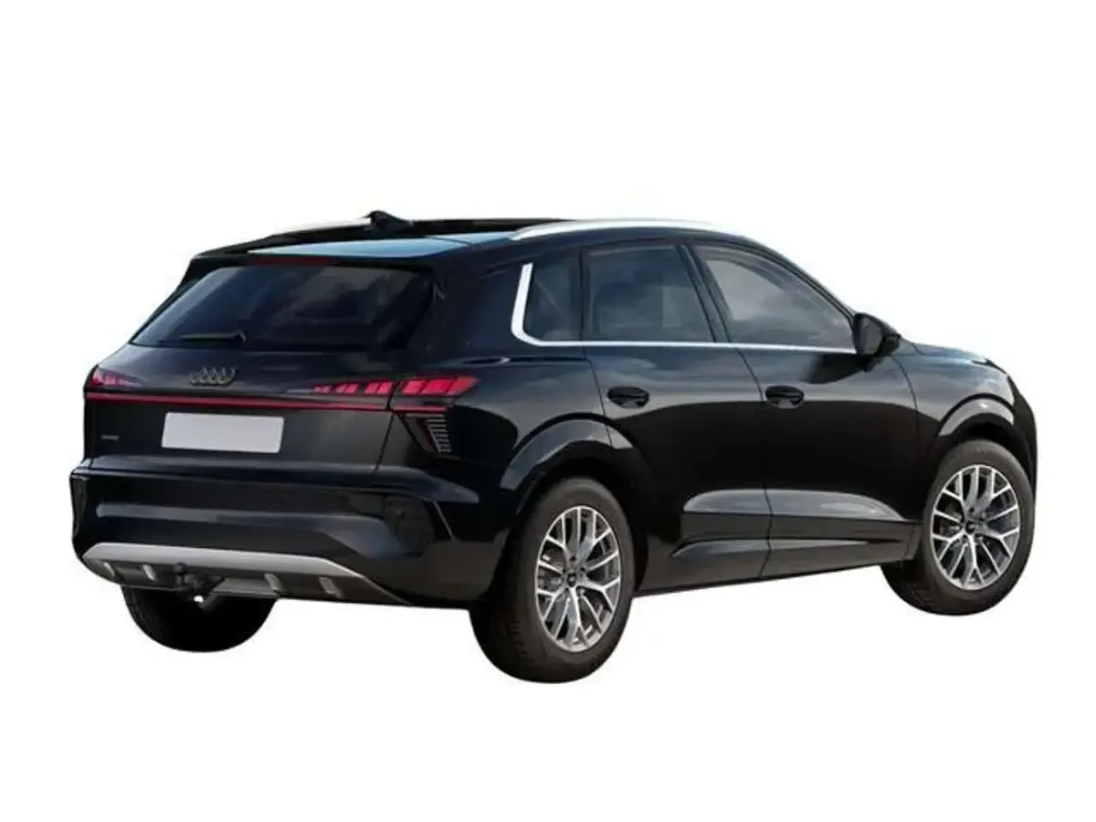 Gebraucht Audi Q3 204 PS (150 kW) 2026 [0e0e] mythosschwarz metallic SUV