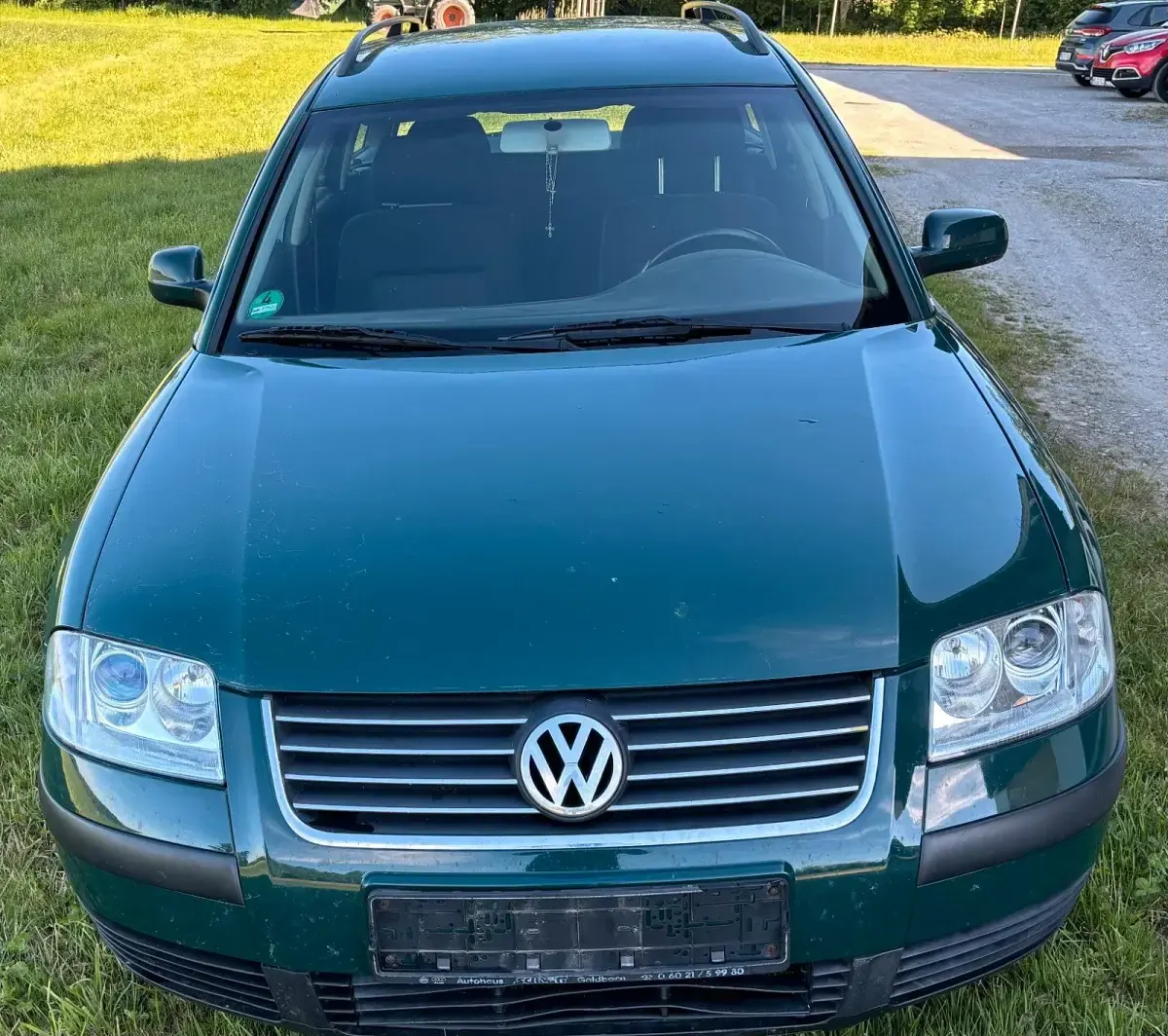 Gebraucht VW Passat 116 PS (85 kW) 2001 Grün Kombi