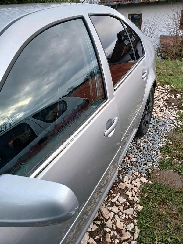 Gebraucht VW Bora 116 PS (85 kW) 2000 Silber Limousine