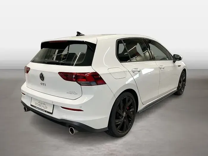 Gebraucht VW Golf VIII GTI 245 PS (180 kW) 2023 Pure white Limousine
