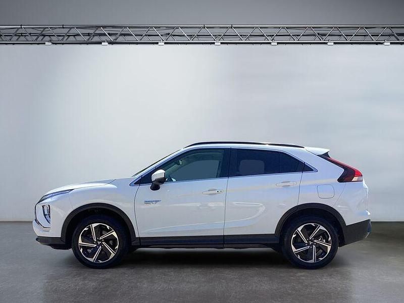 Gebraucht Mitsubishi Eclipse Cross Basis 188 PS (138 kW) 2022 Weiß SUV