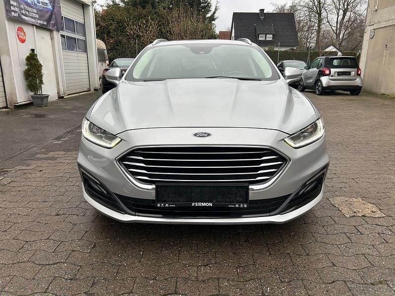 Gebraucht Ford Mondeo Titanium 150 PS (110 kW) 2020 Silber Kombi