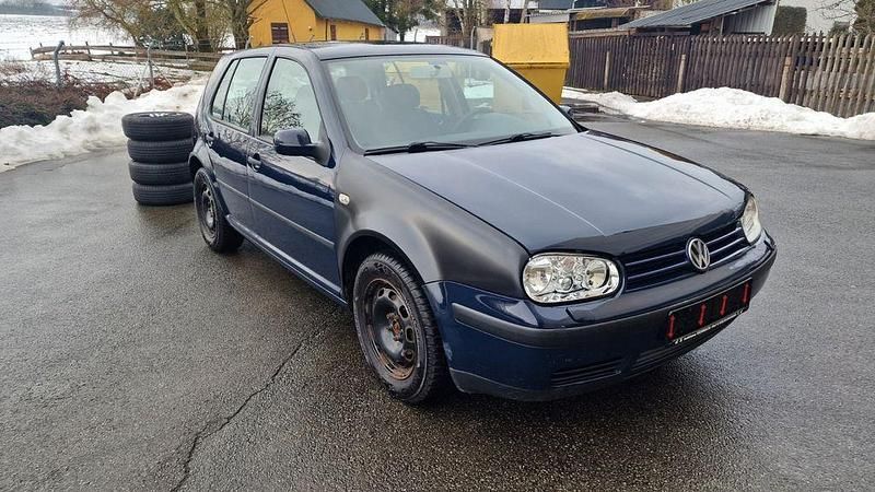 Gebraucht VW Golf IV Edition 105 PS (77 kW) 2001 Blau Limousine