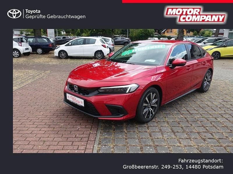 Rot Gebraucht 2025 Honda Civic Elegance Limousine | 35.980 € (Guter Preis) - Bild 1/4