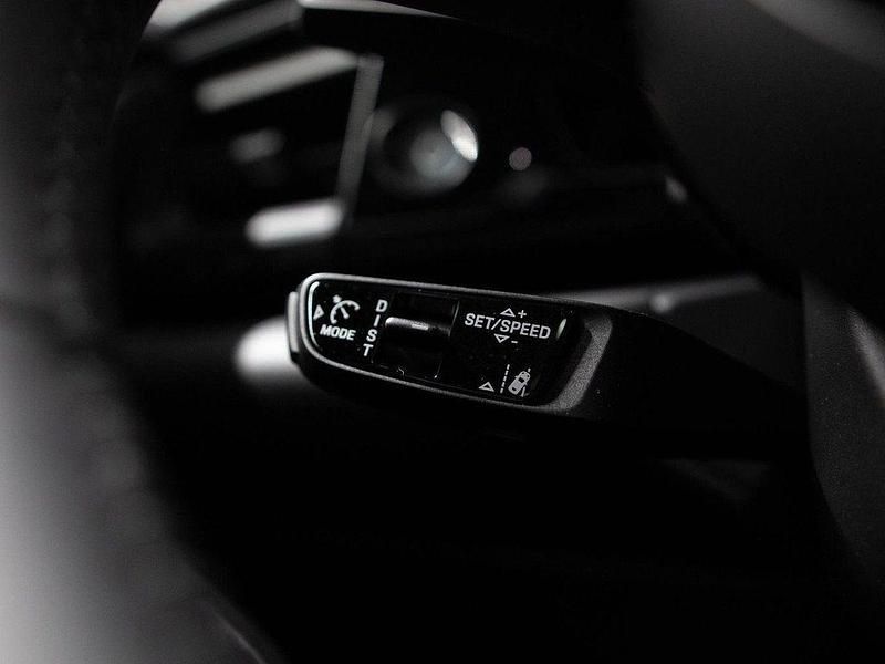 Gebraucht Porsche Macan 250 kW (340 PS) 2025 Grau SUV