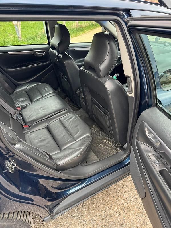 Gebraucht Volvo V70 200 PS (147 kW) 2001 Blau Kombi