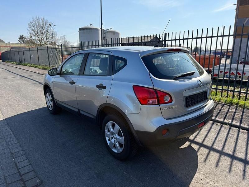 Gebraucht Nissan Qashqai Visia 114 PS (83 kW) 2008 Silber SUV